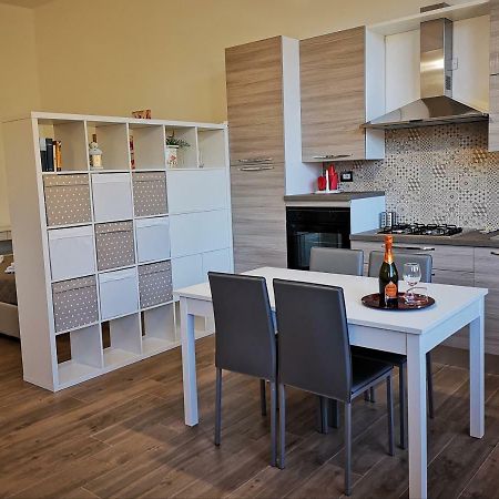 فندق Tiny House Naxos جيارديني ناكسوس المظهر الخارجي الصورة