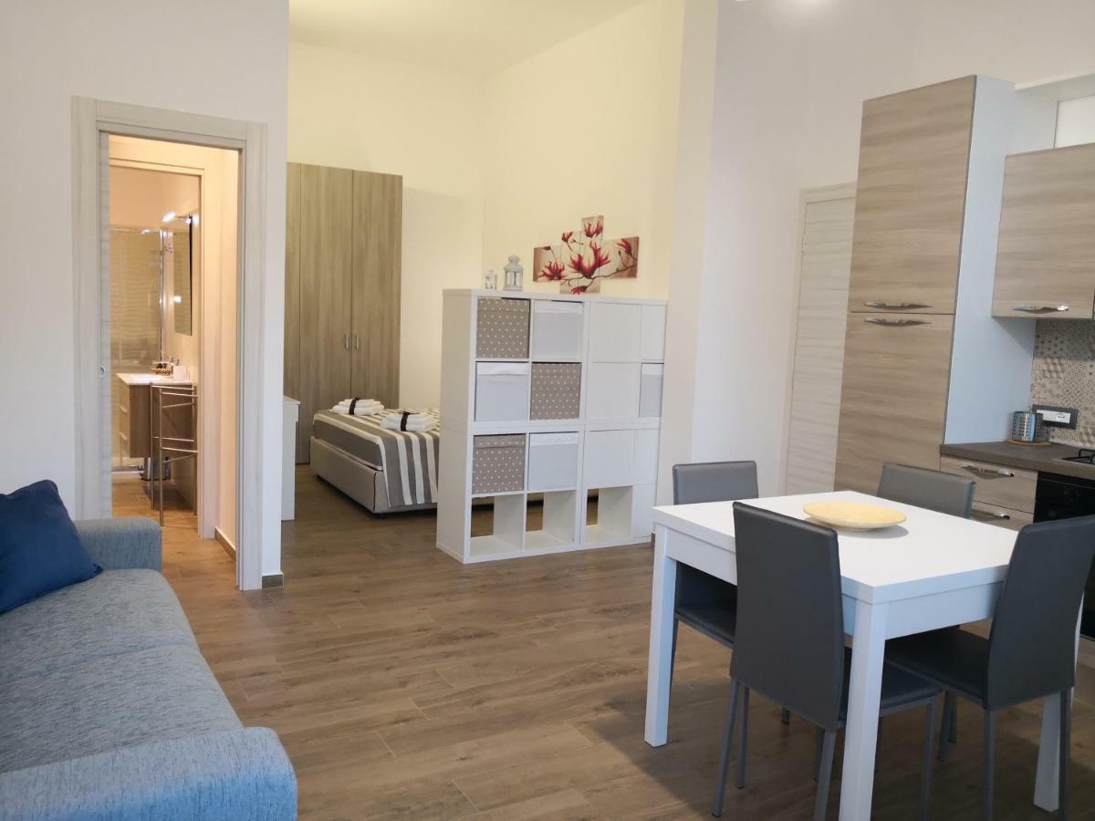 فندق Tiny House Naxos جيارديني ناكسوس المظهر الخارجي الصورة