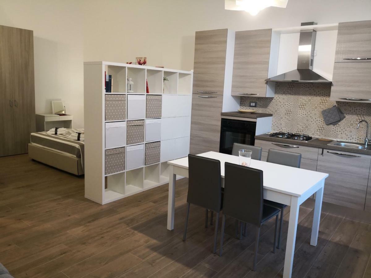 فندق Tiny House Naxos جيارديني ناكسوس المظهر الخارجي الصورة